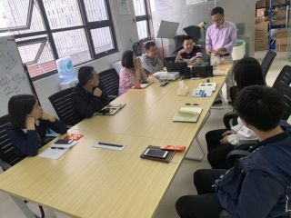繼續在奮進的路上前行——記東莞群鷹繼電器月度總結會議 繼續在奮進的路上前行——記東莞群鷹繼電器月度總結會議